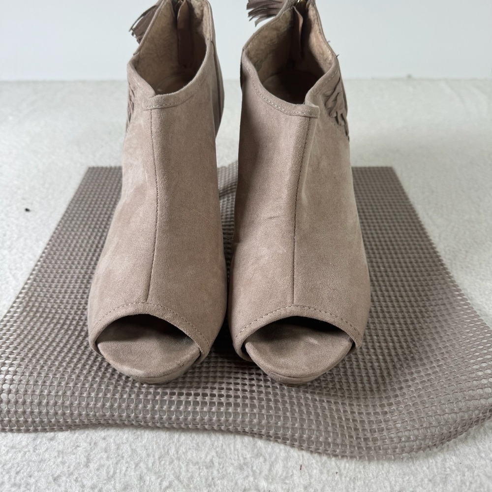 Madden Girl Peep Toe Booties Womens 8.5 Taupe Good Tassel Woven Heel Booties
